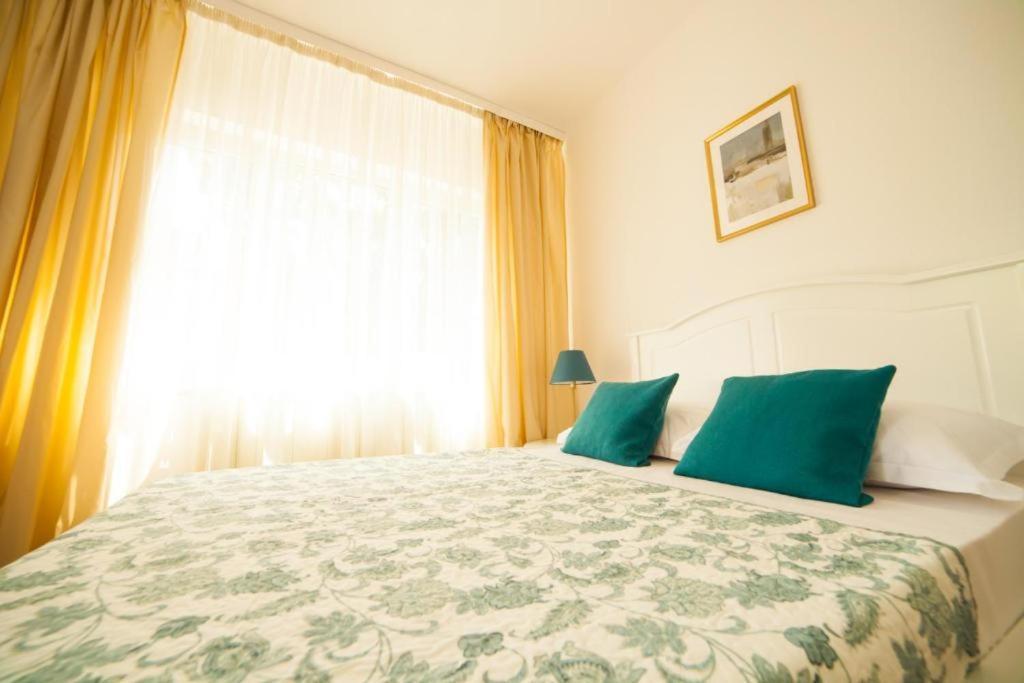 Guesthouse Smart Bucharest Exterior photo